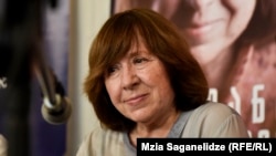 Белорусская писательница Светлана Алексиевич, лауреатка Нобелевской премии по литературе